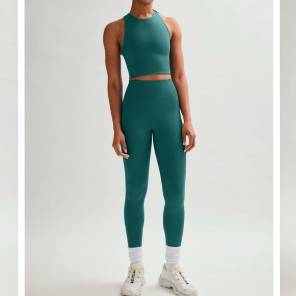 Girlfriend Collective Compressive
High Rise Leggings Paloma Sports Bra SET $150 - Picture 4 of 10